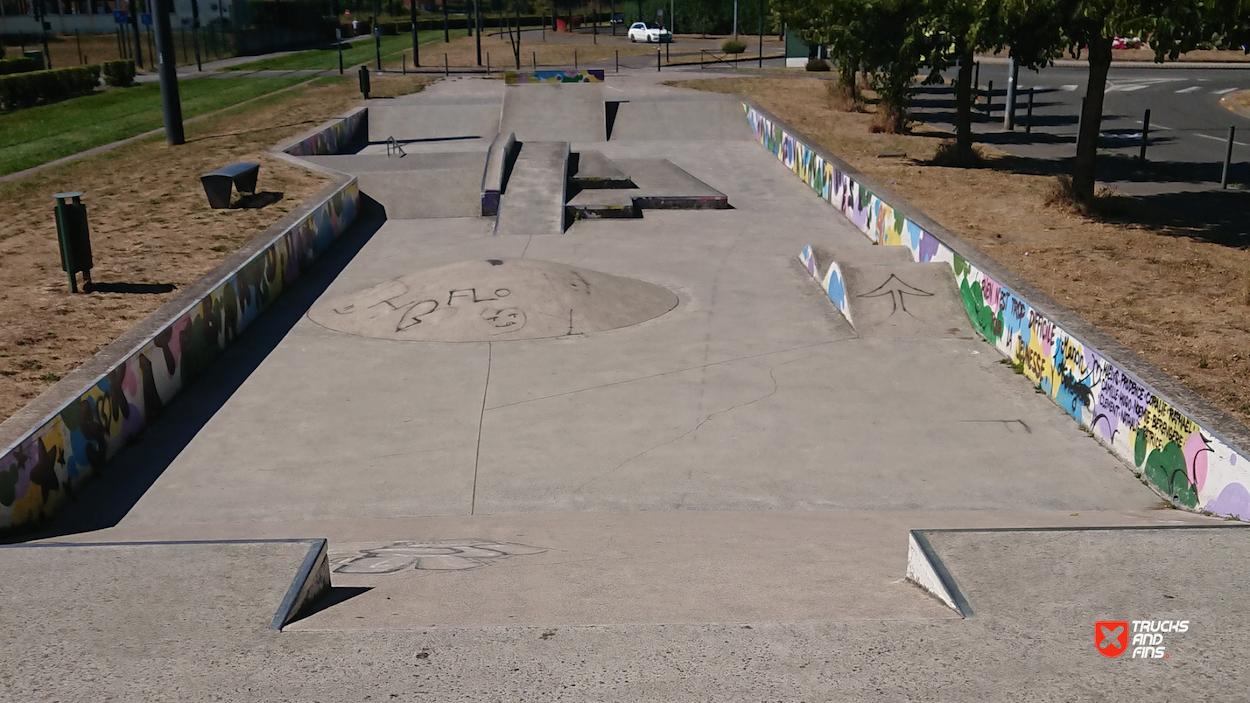 Aulnoy Lez Valenciennes skatepark